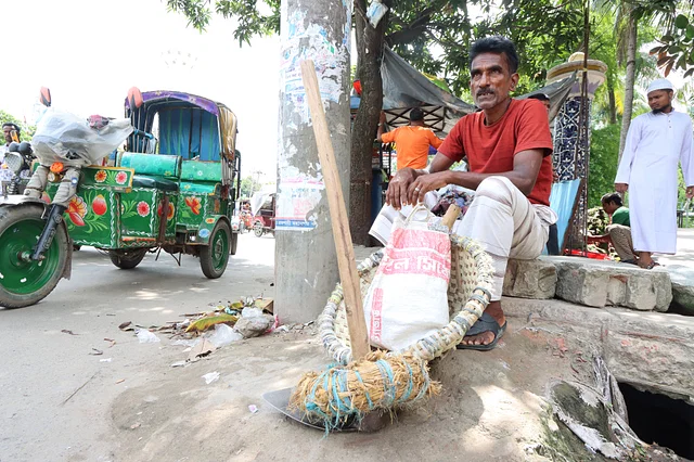 prothomalo-bangla_2024-07_d8e44293-51d8-412c-b0bd-0f5ca446611a_Rajshahi_DH0670_20240726_26-7-2024-16.webp